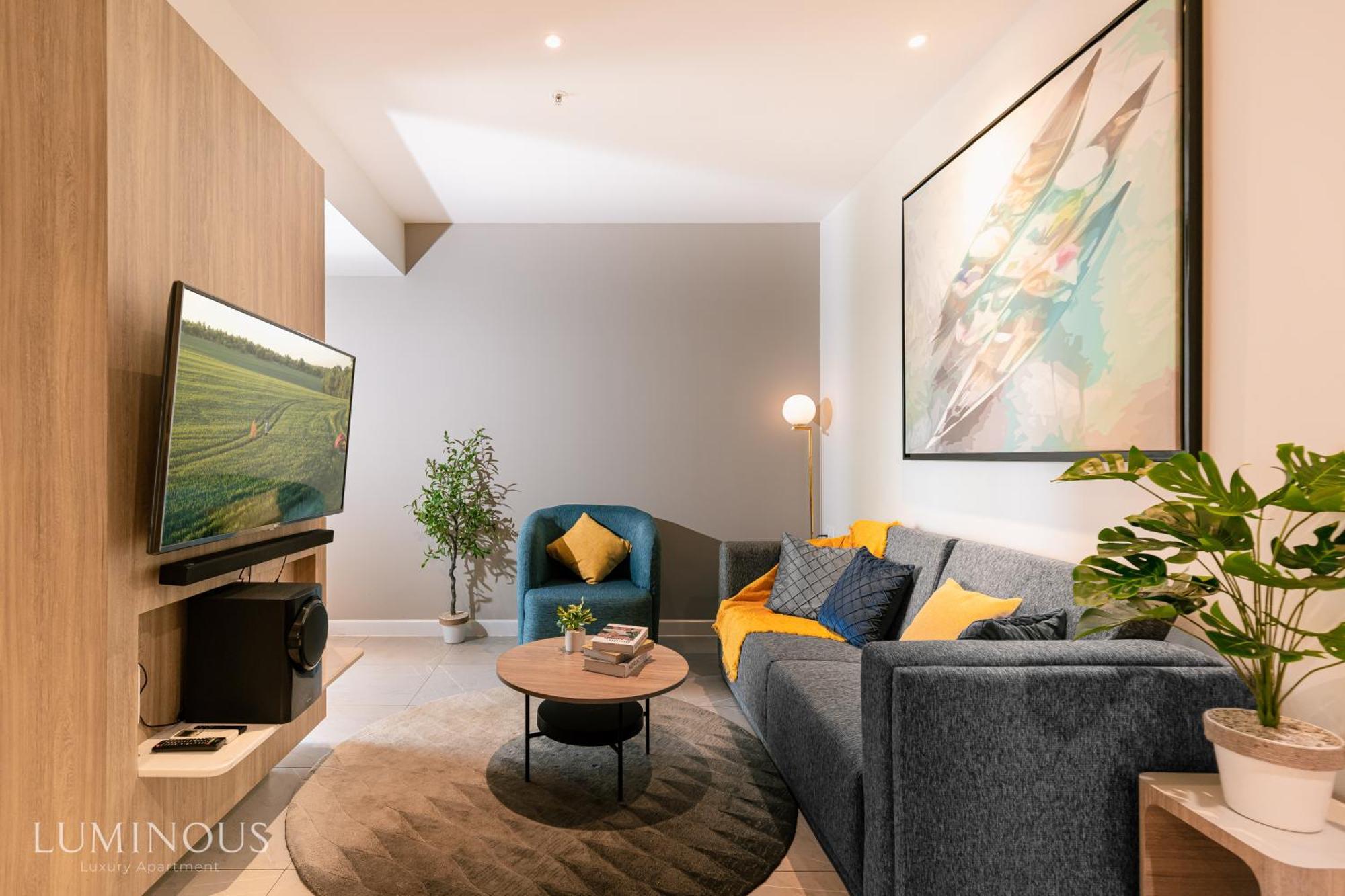 Luxury 2 Or 3Br Apartment In Dist 1 N Pool, Gym, Airport Pickup Хошимин Экстерьер фото